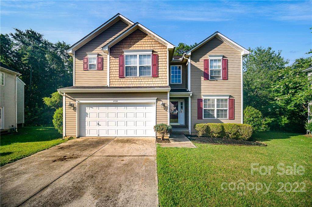 2132 Mallard Pointe Drive - Photo 1