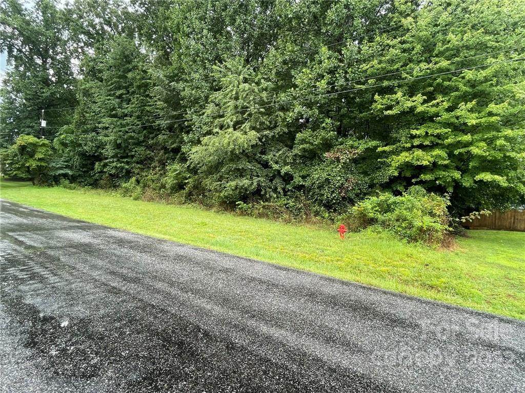 00 Knollwood Drive - Photo 1