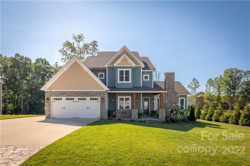 106 Mollholland Boulevard - Photo 1