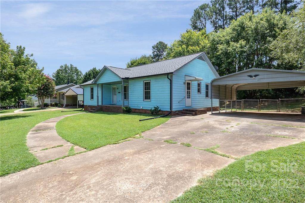 120 Ruthaven Drive - Photo 1