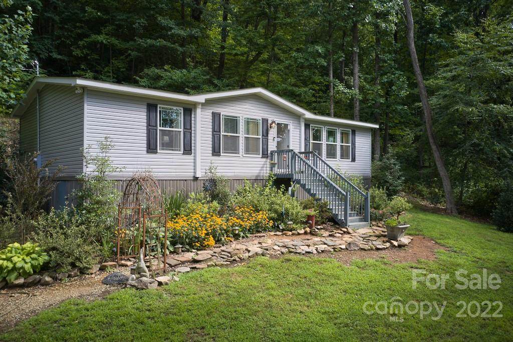 1536 Judes Gap Road - Photo 1