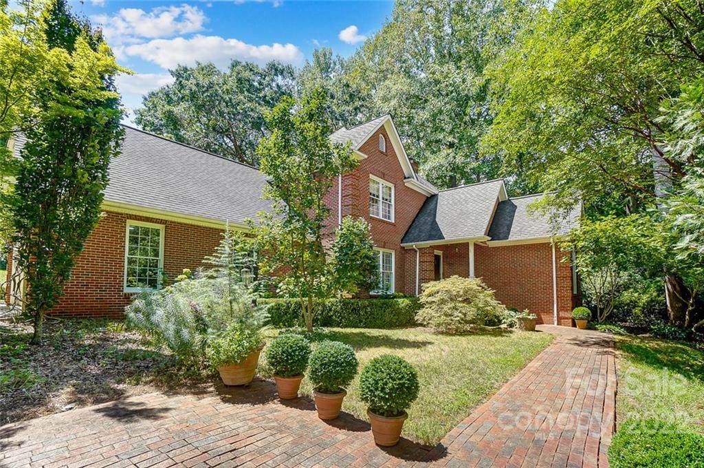 347 Hunting Ridge Lane - Photo 1
