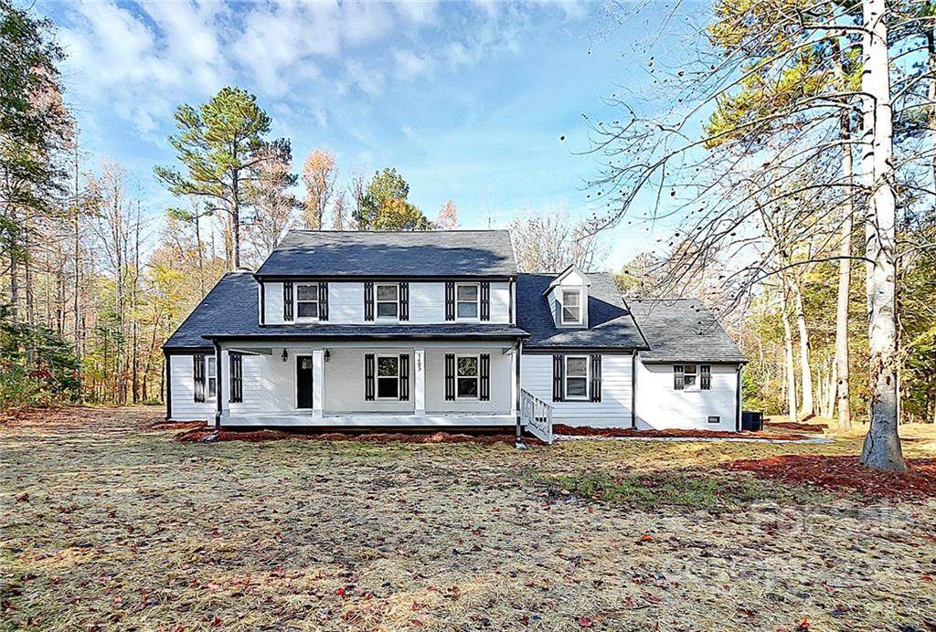 1403 Wedgefield Drive - Photo 1