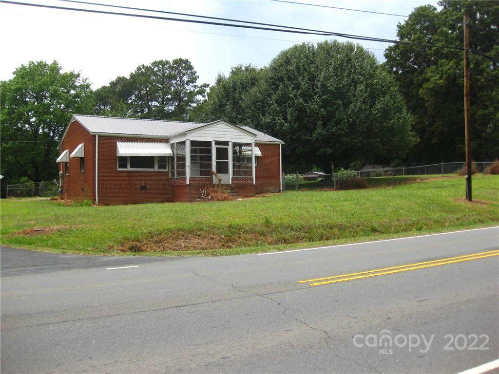 903 Main Street - Photo 1
