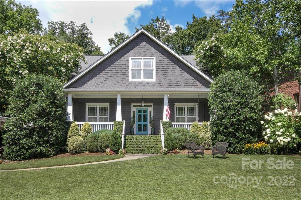 2706 Roswell Avenue - Photo 1