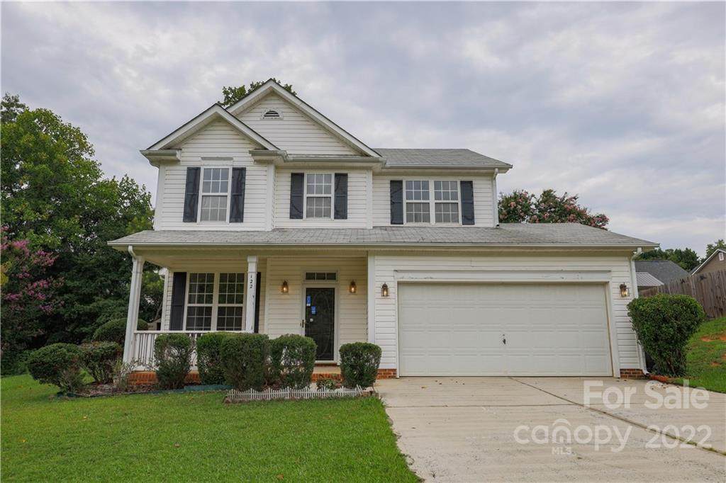 122 Shining Armor Court - Photo 1