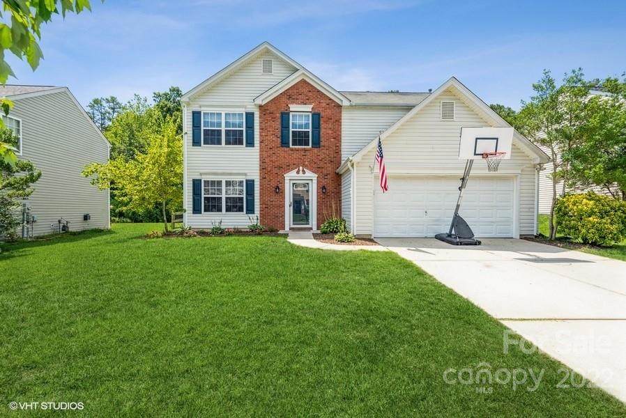 4104 Edgeview Drive - Photo 1