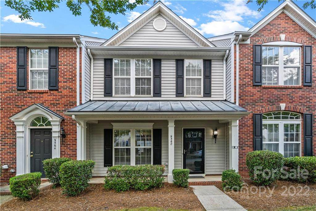 9560 Glenashley Drive - Photo 1