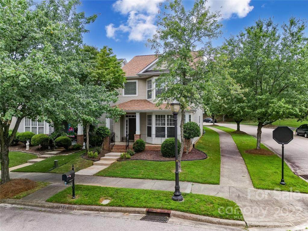 9902 Westmoreland Road - Photo 1