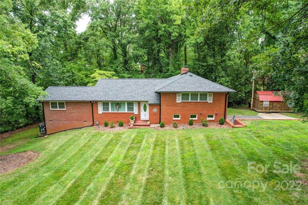 361 Summit Court - Photo 1
