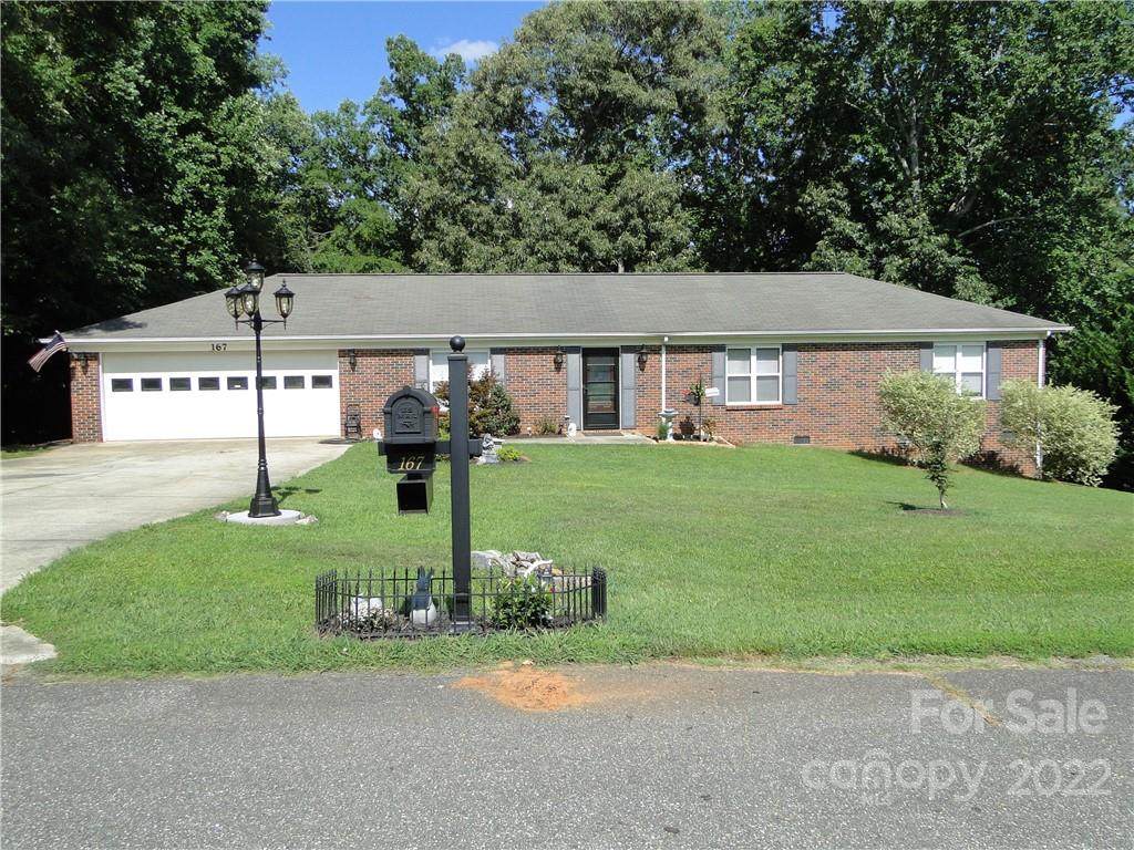 167 Wintergreen Circle - Photo 1