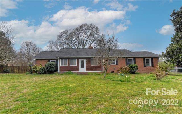 2009 Hickory Grove Road - Photo 1