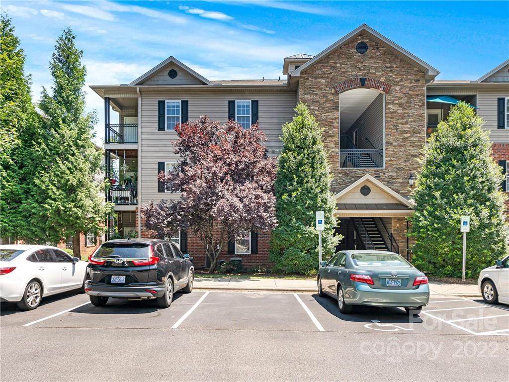 731 Appeldoorn Circle - Photo 1