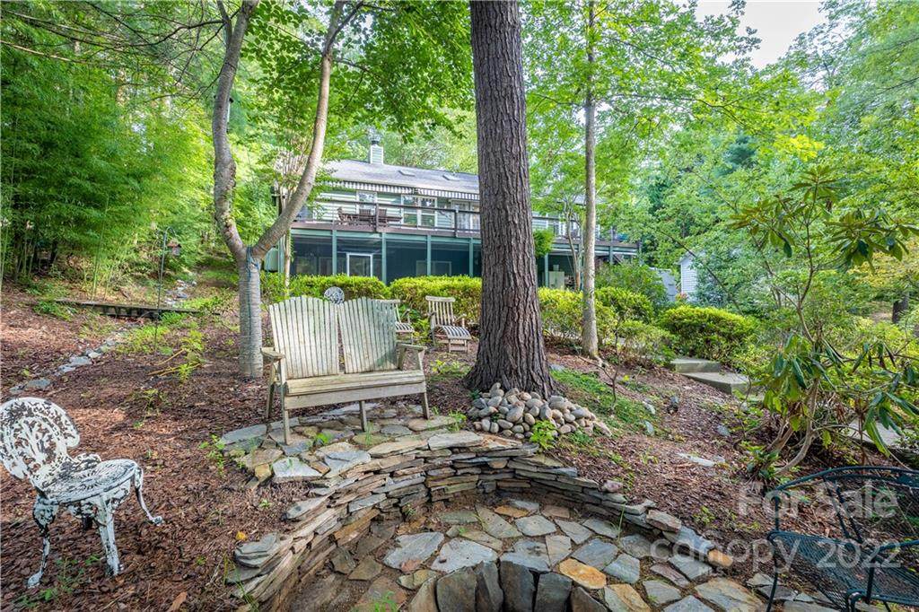 2680 Laurel Pointe Drive - Photo 1
