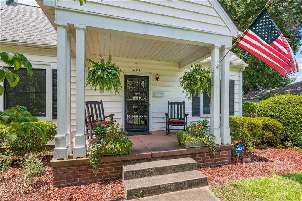 807 Arbor Street - Photo 1