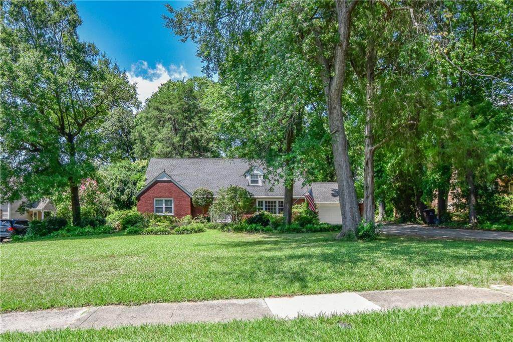 811 Myrtle Drive - Photo 1