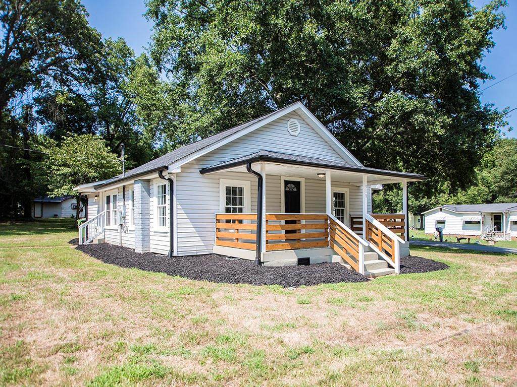 319 Caroline Avenue - Photo 1