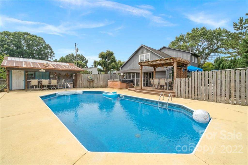 3368 Plateau Road - Photo 1