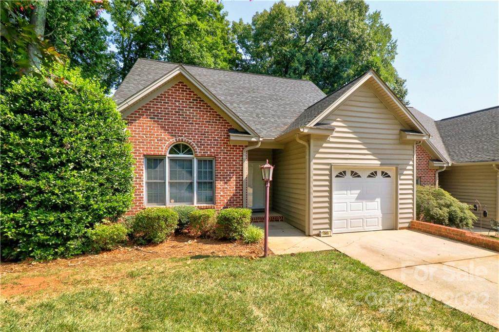 1503 Forest Park Drive - Photo 1