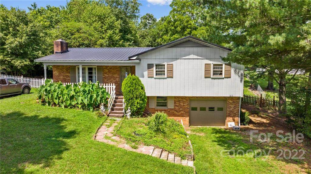 5777 Poovey Drive - Photo 1