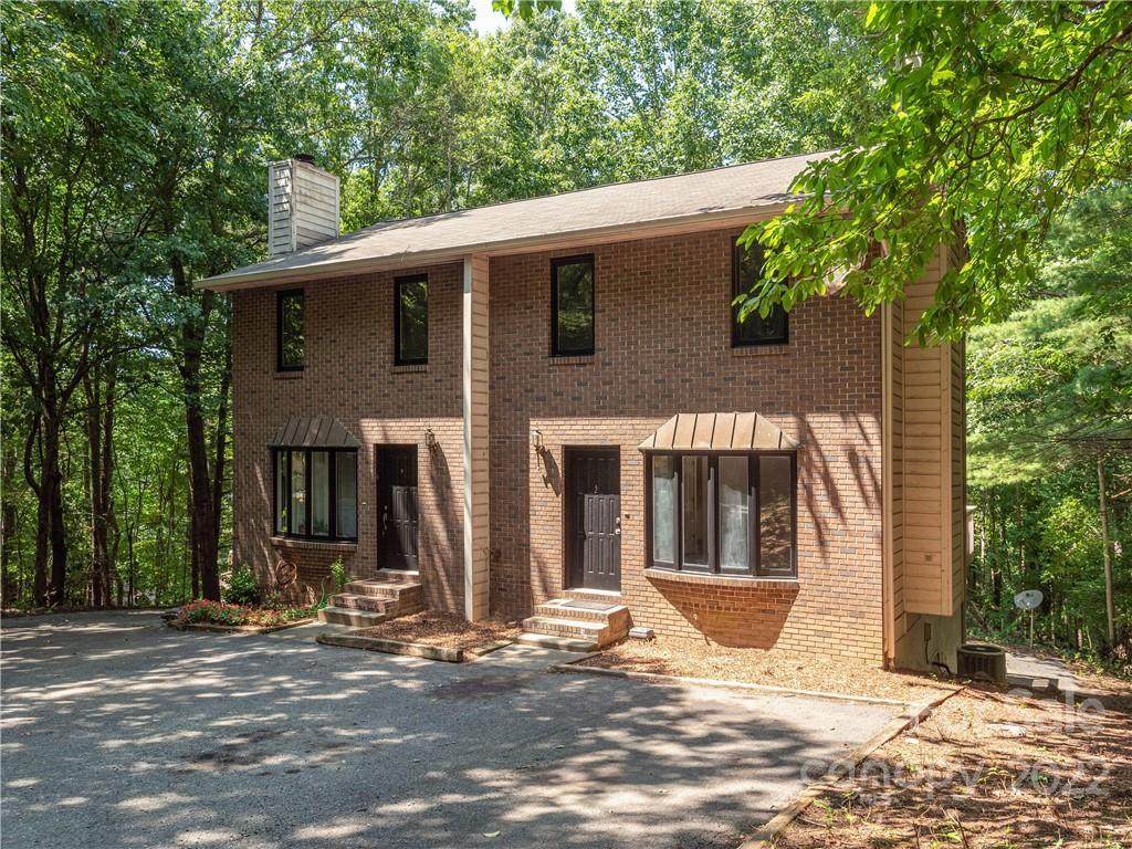 2 Hillsboro Drive - Photo 1
