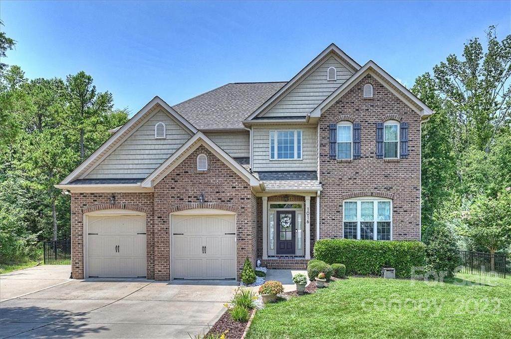 1016 Twin Pines Drive - Photo 1
