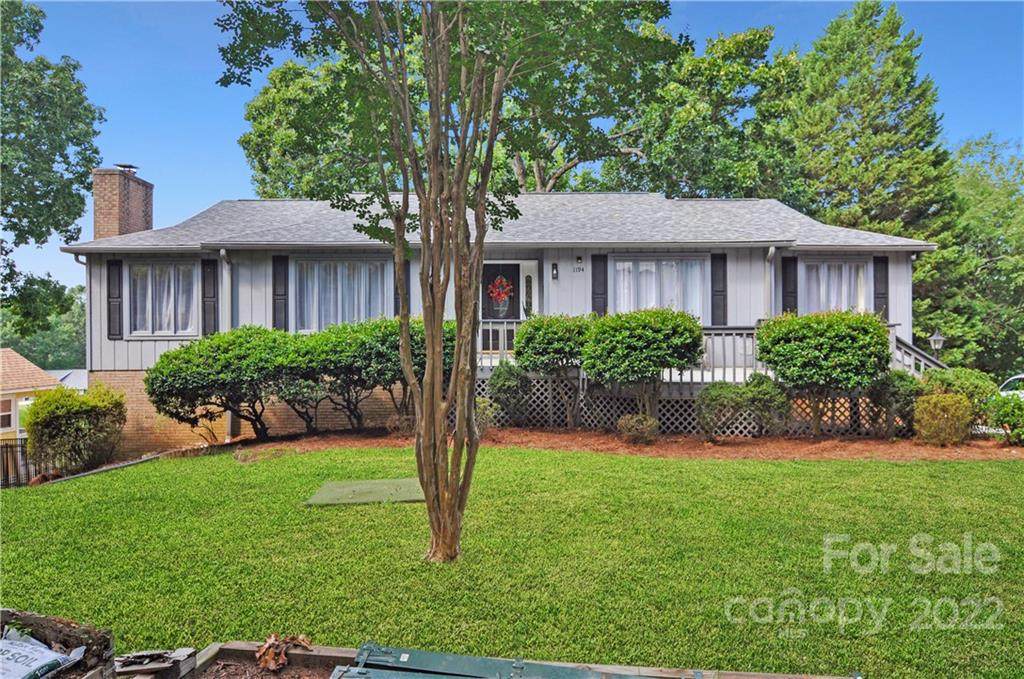 1194 Molokai Drive - Photo 1