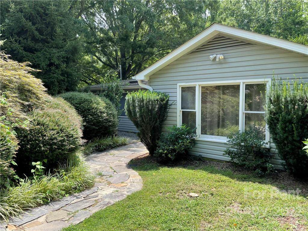 46 Julia Street - Photo 1