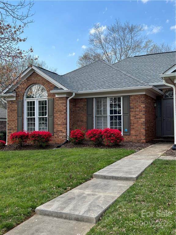3900 Brittany Court - Photo 1