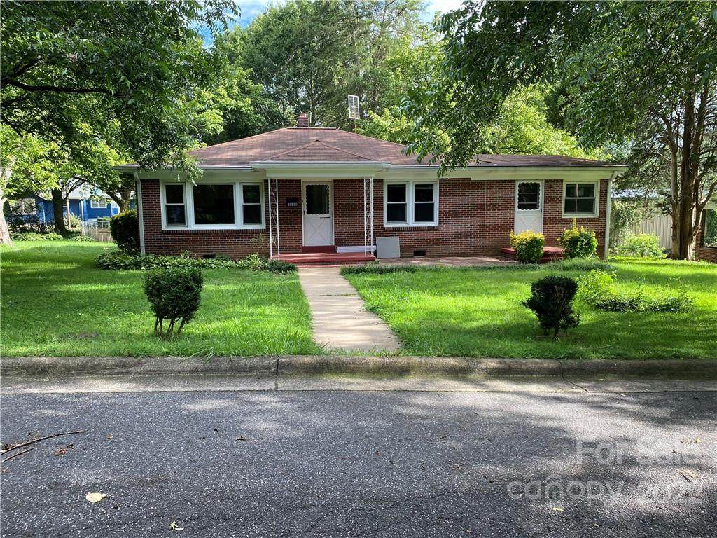 3125 1st Avenue Place - Photo 1