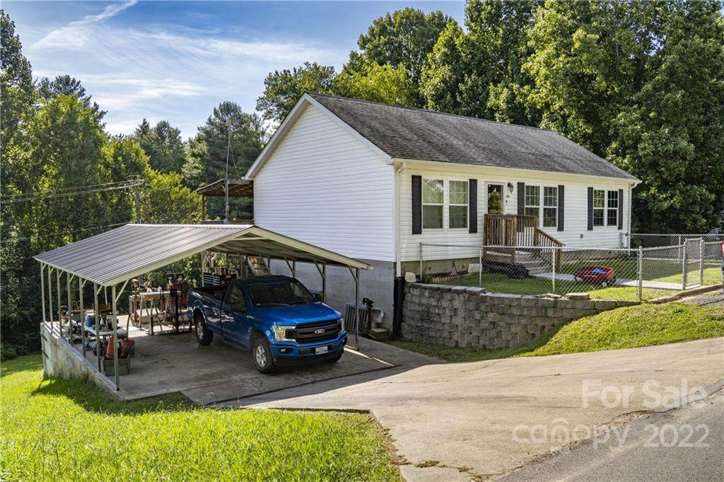 109 Fox Ridge Drive - Photo 1