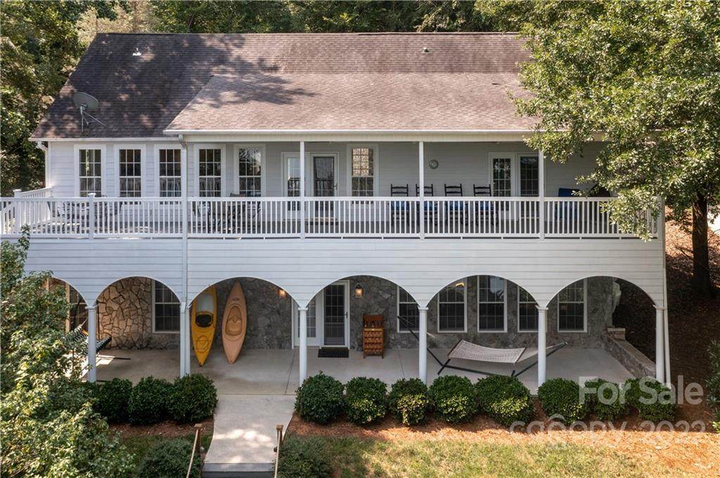 8164 Summit Ridge Drive - Photo 1