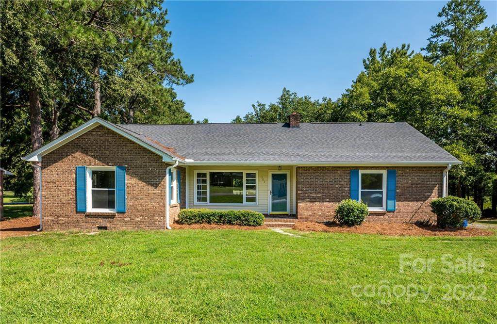 302 Faculty Drive - Photo 1
