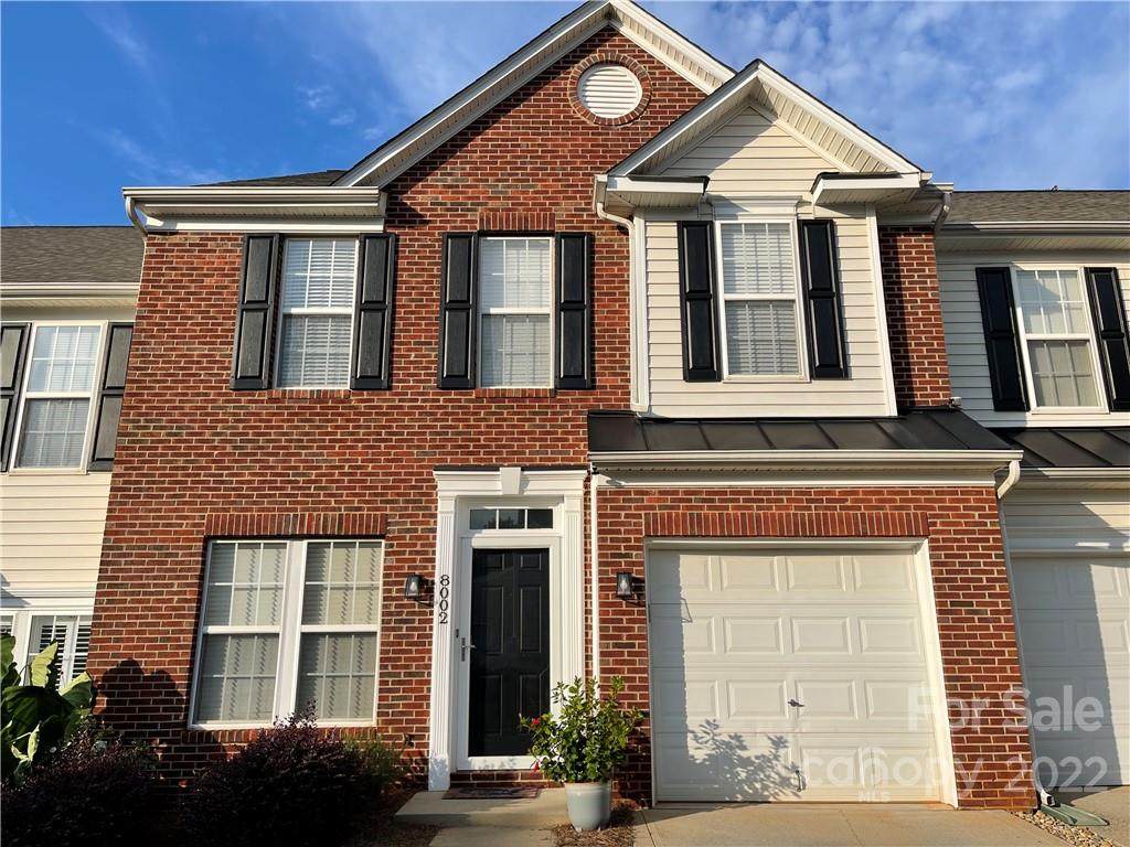 8002 Mariners Pointe Circle - Photo 1