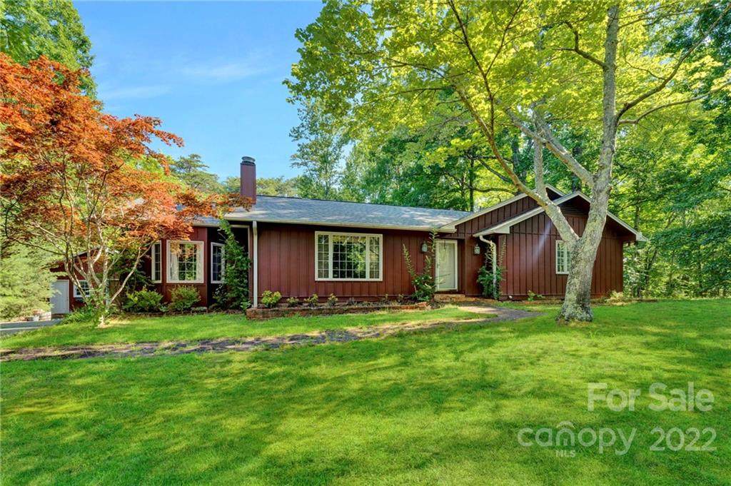 250 Oak Ridge Circle - Photo 1