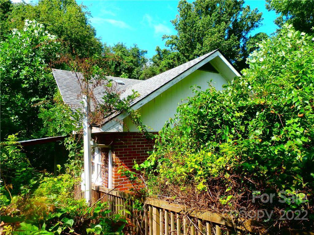 337 Phillips Lane - Photo 1