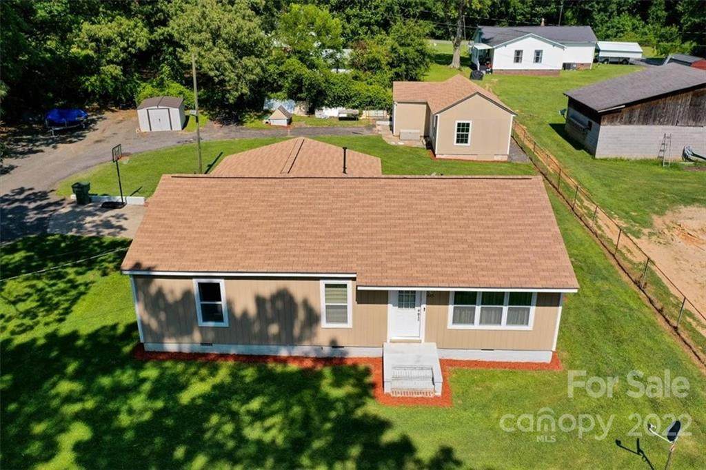 425 Beech Street - Photo 1