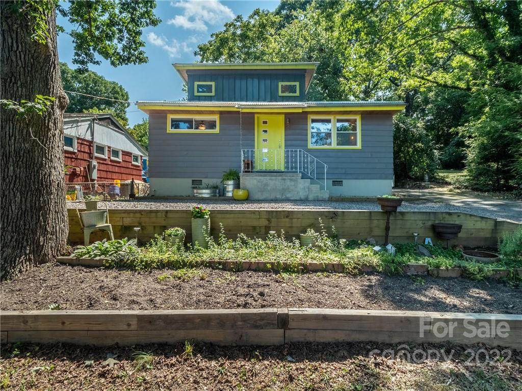 44 Broadview Avenue - Photo 1