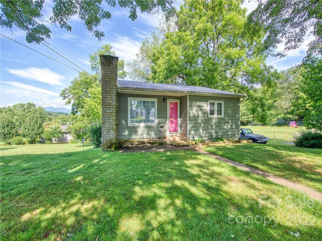 121 Dewey Avenue - Photo 1