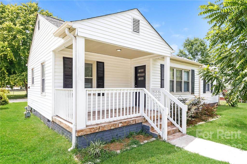 676 Stonewall Court - Photo 1