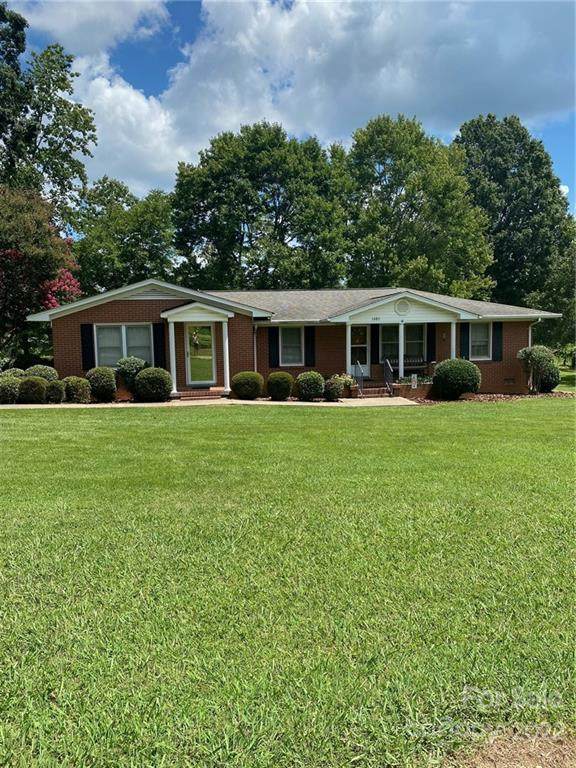 1087 Lockman Lane - Photo 1
