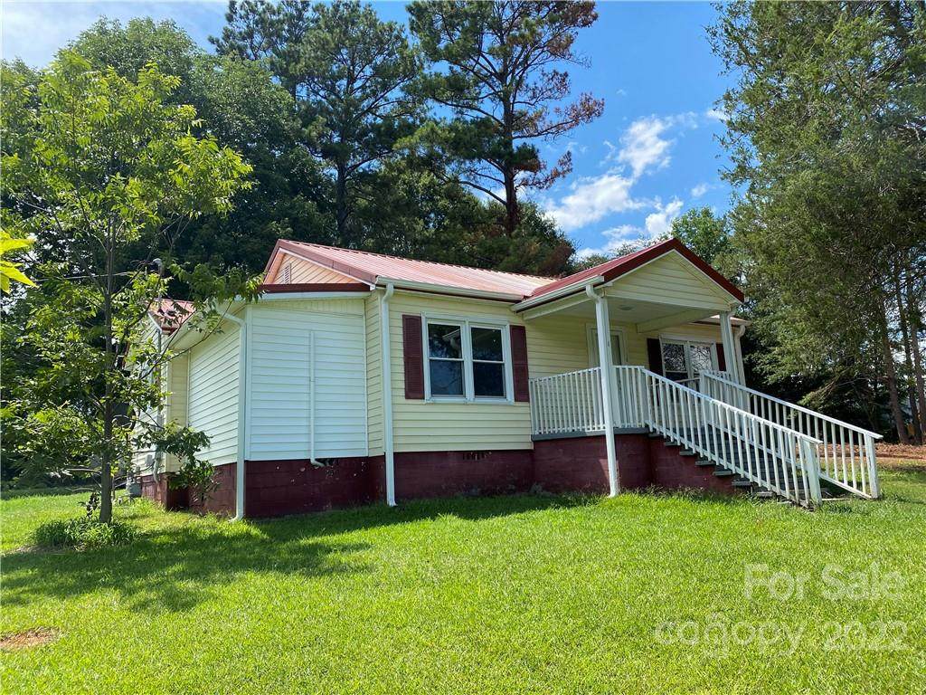 401 Charleston Street - Photo 1