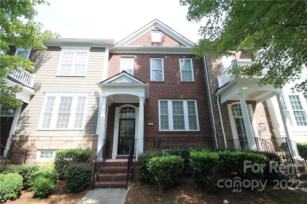 924 Lyndley Drive - Photo 1