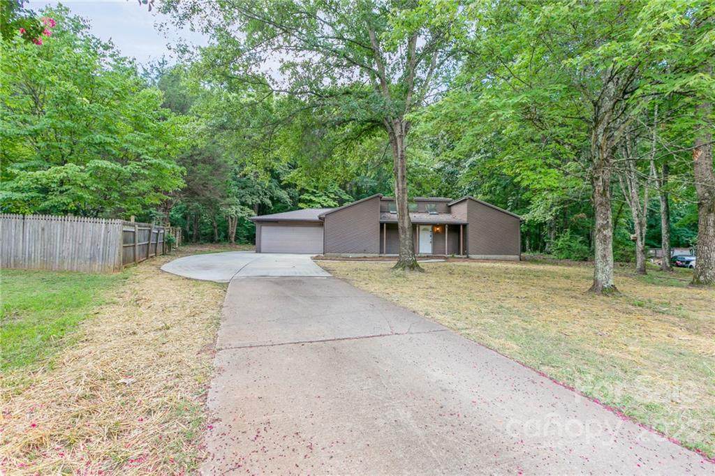 5907 Leatherwood Lane - Photo 1