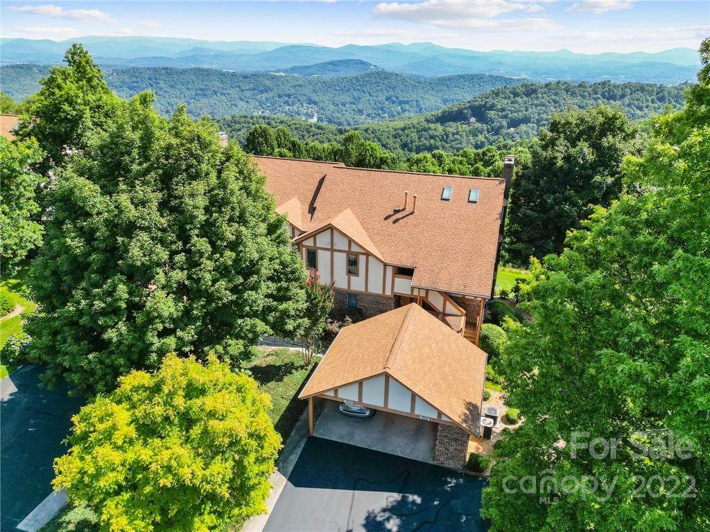 704 Fleetwood Plaza - Photo 1