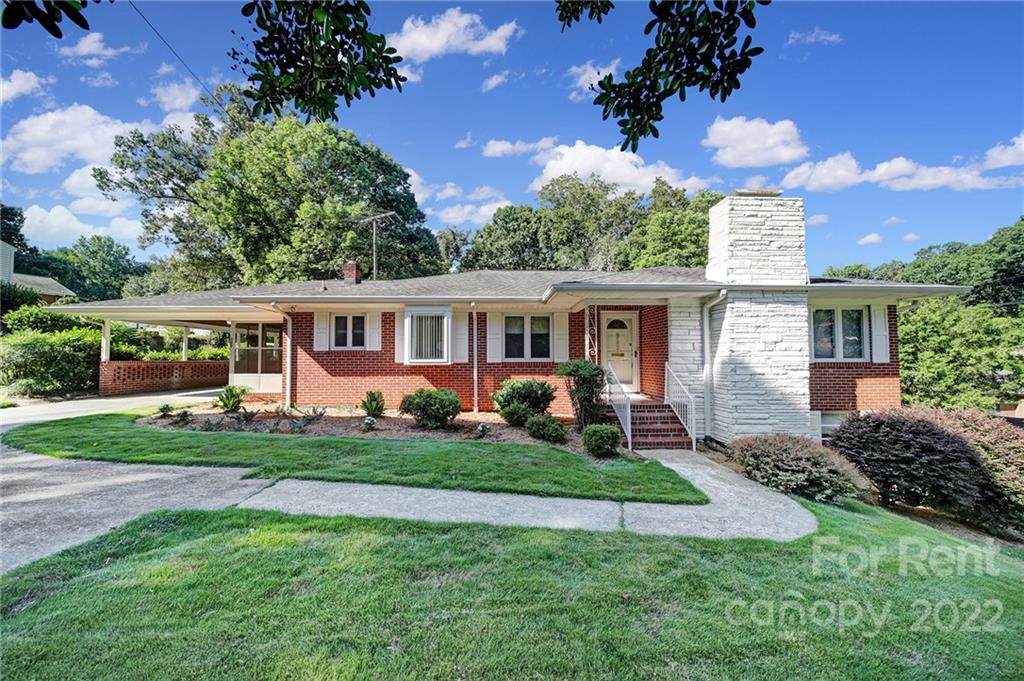 305 Catawba Drive - Photo 1