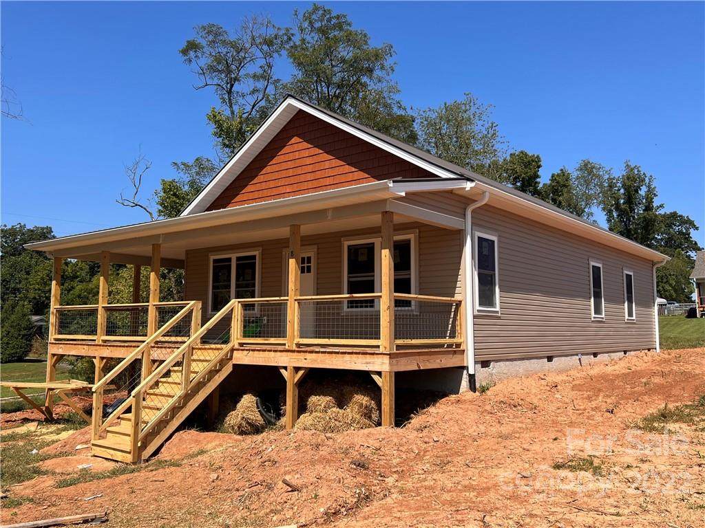 35 Ben Lippen Road - Photo 1