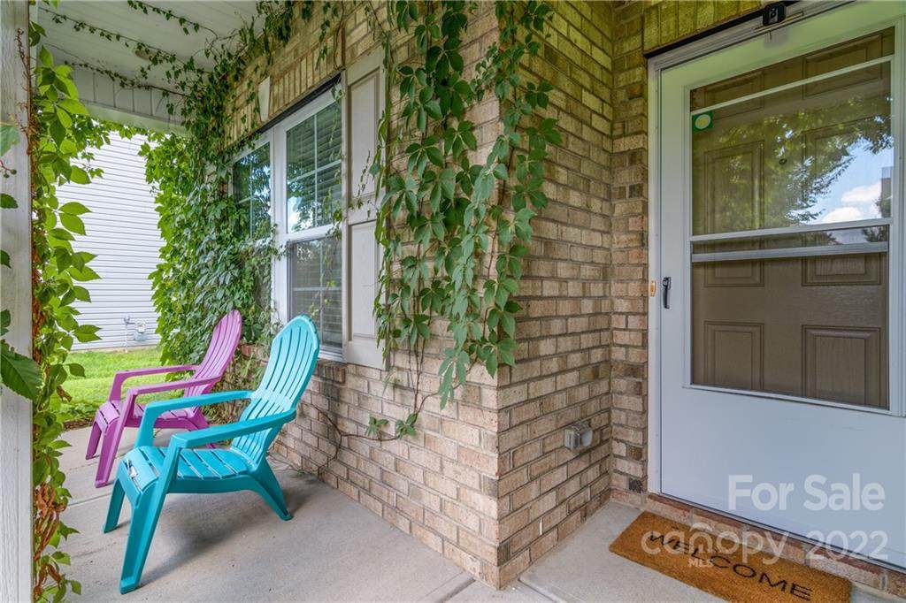 10417 Kempsford Drive - Photo 1