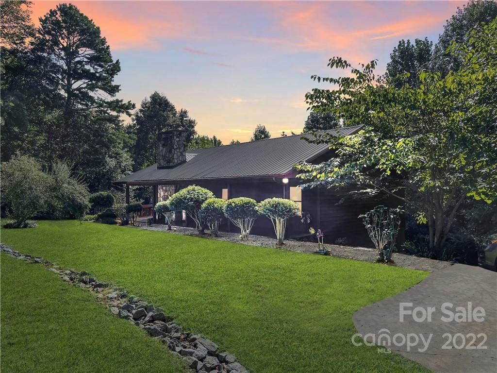 222 Lonesome Pine Drive - Photo 1