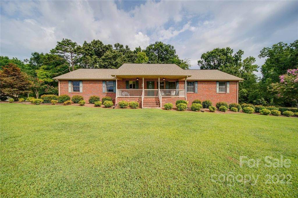 2124 Edgewood Drive - Photo 1